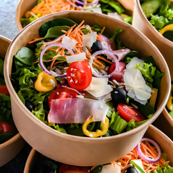 Salatschalen aus Kraftpapier, 1100 ml – umweltfreundlich, stabil und fettbeständig – ideal für Salate, Bowls & Take-away-Gerichte.